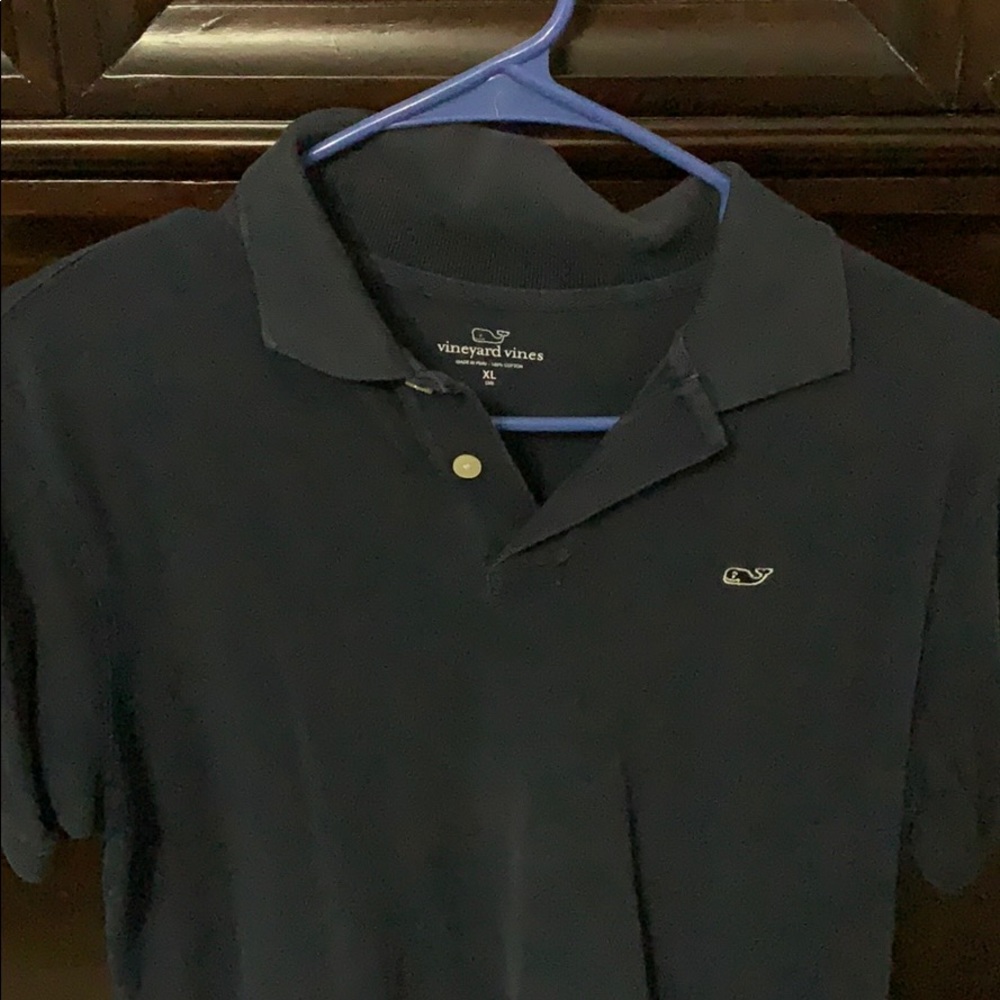 vineyard vines navy blue polo shirt
